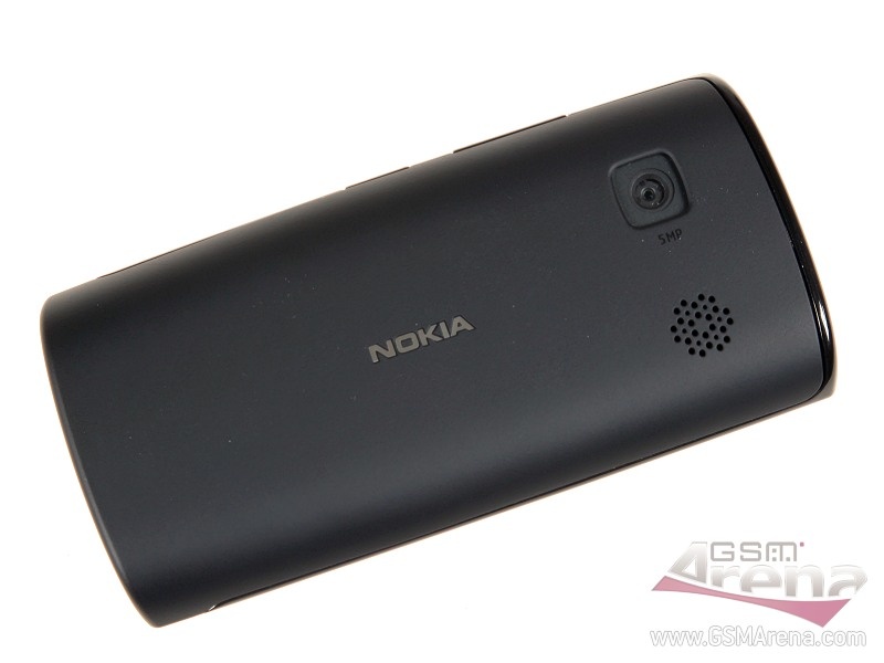 Задняя панель Nokia 500