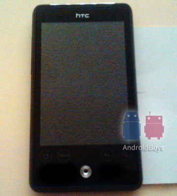 HTC Aria - самый компактный Android смартфон