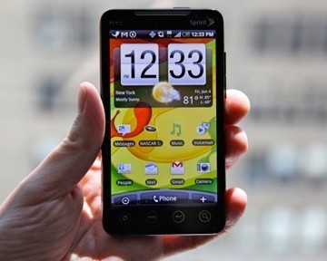 В США продали все запасы HTC Evo 4G