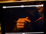 Владельцы iPad 2 жалуются на желтые отсветы