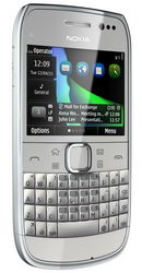 Nokia E6-00: незаменимый помощник с QWERTY и тачскрином