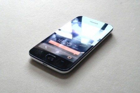 Смартфон Meizu MX намекает на дизайн нового iPhone 5