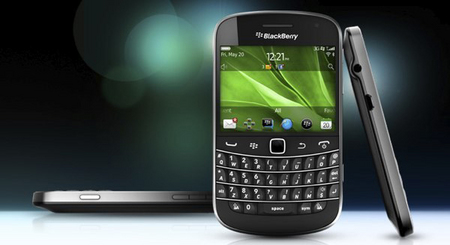 BlackBerry Bold 9900/9930: первые смартфоны на платформе BlackBerry OS 7.0