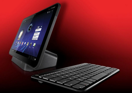 Apple судится с Motorola из-за планшета Xoom