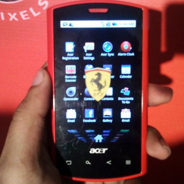 IFA 2011: смартфоны Acer W4 и Liquid Mini Ferrari