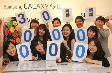 Продано более 30 миллионов смартфонов Samsung Galaxy S и Galaxy S II