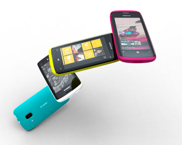 Nokia показала новые WP7-смартфоны Lumia