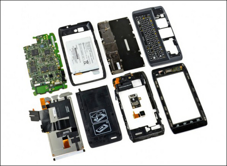 Новейший смартфон Motorola DROID 4 препарировали