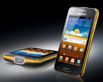 В новый смартфон Samsung встроили проектор