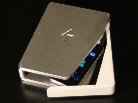 PhoneSoap очистит мобильные устройства от микробов