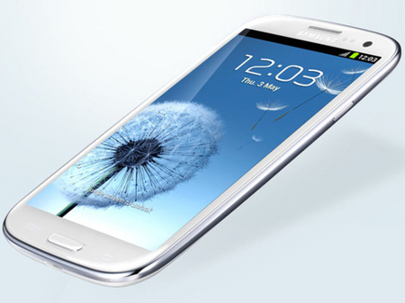 Apple и Samsung занимают более половины мирового рынка смартфонов