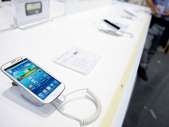 Samsung занял треть мирового рынка смартфонов