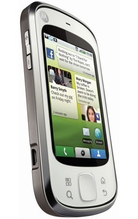 Новый Android-фон Motorola Quench.